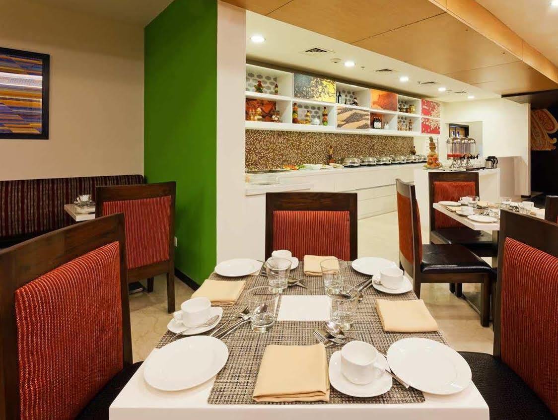 Hampton By Hilton Vadodara-Alkapuri Exterior foto